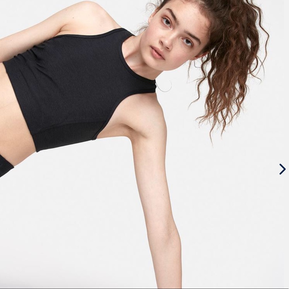 Outdoor Voices Athena Crop Top in Black